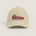 Krem renkli, %100 pamuklu premium beyzbol şapkası. Ön panelinde ikonik sinema filmi yazı tipiyle bordo/kırmızı iplikle işlenmiş "The Best father" nakışı yer alır. Yüksek kalite Alman nakış işçiliği ile özenle üretilmiştir. Nefes alan yumuşak pamuklu dokusu ve ayarlanabilir tokası ile gün boyu konfor sunar. Babalar için tasarlanmış karizmatik ve premium günlük giyim parçası.