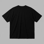 Siyah renkli, premium loose fit kesim yetişkin t-shirt mockup tabanı. %100 pamuklu, tok ve dayanıklı heavyweight kumaş dokusu. Özelleştirme platformunda yer alan bu boş görsel, Option Set Preview aracı ile müşterilerin istedikleri 2 satırlık metni (maksimum 20 karakter) Alman nakış kalitesiyle t-shirt üzerine yansıtıp canlı olarak önizlemelerini sağlar. Kendinize has bir stil oluşturmak için mükemmel bir başlangıçtır.
